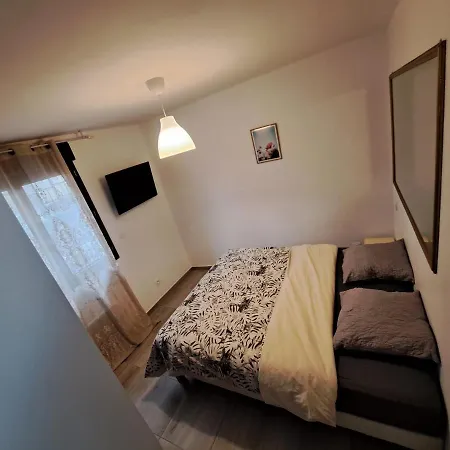 Charmante Maison Avec Piscine Villa